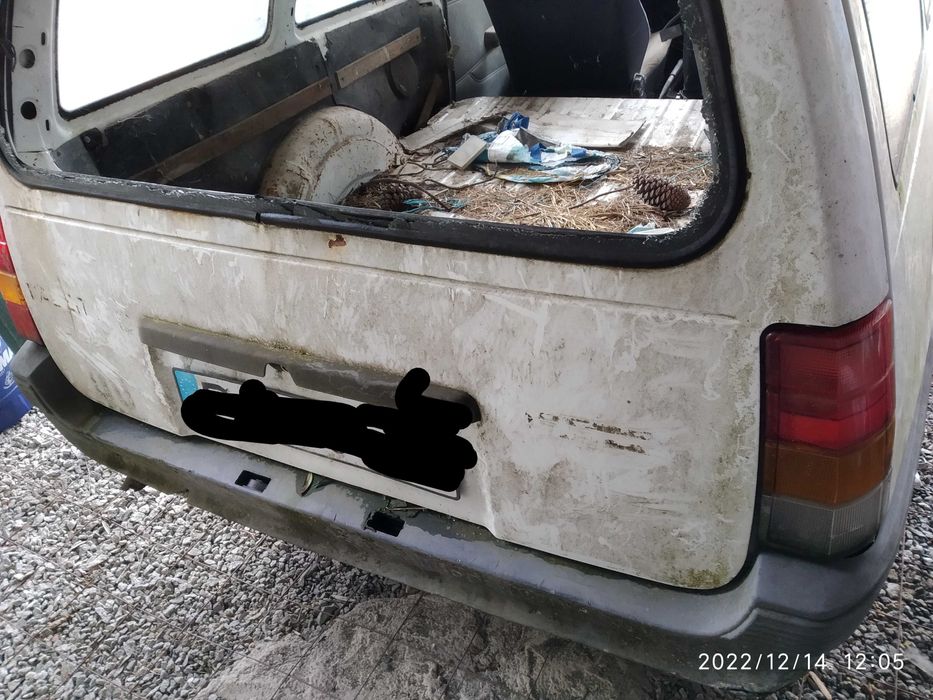 Clássico Antigo Opel Kadett E 1.6D duas portas