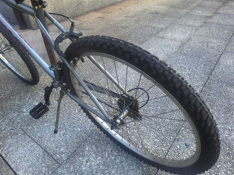 Bicicleta BTT Top Fun Roda 26 + Bomba de Ar com Manómetro