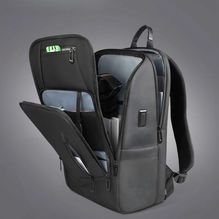 989 Місткий діловий рюкзак з великою кількістю кишень