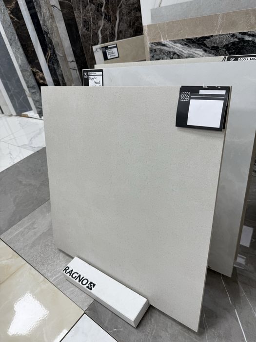 Світло сіра плитка на підлогу,стіни,терас,БЕЗ  ПОСЕРЕДНИКІВ склад