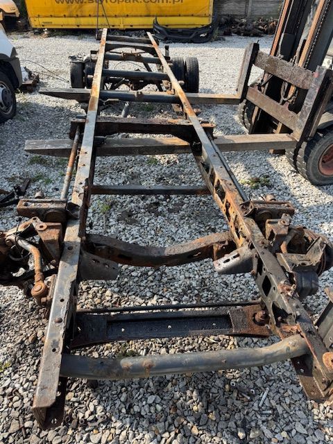 Rama z dokumentami Iveco Daily 35C17 bliźniak brygadówka 7 osób 2012r