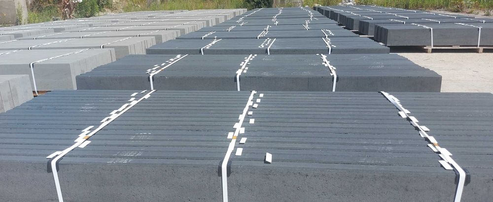 Podmurówka betonowa gładka