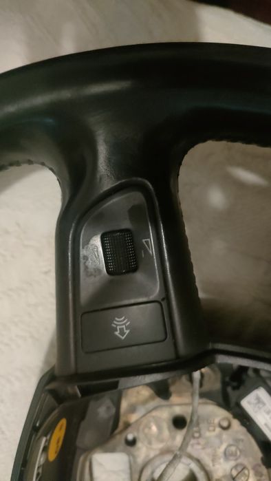Volante Audi A4         .