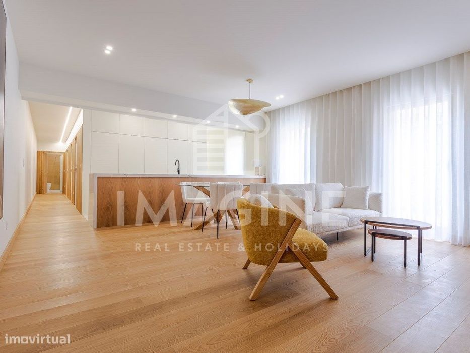 Apartamento T3 , na Avenida dos Combatentes