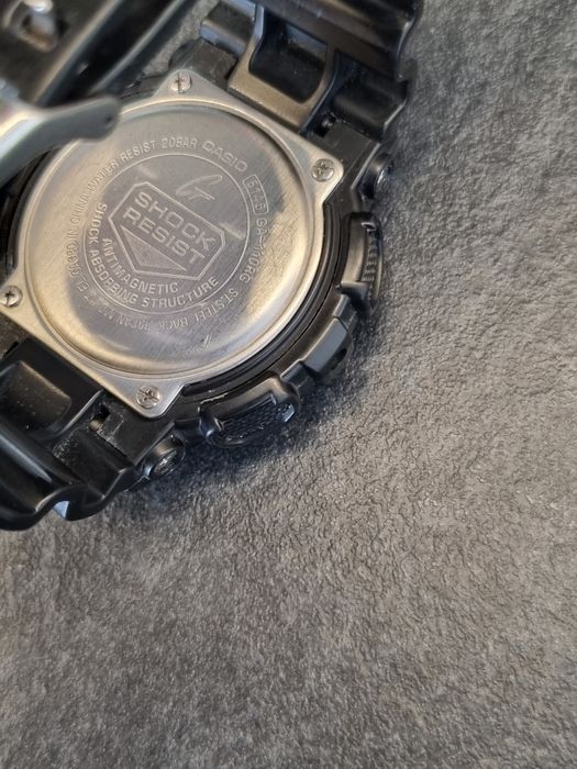 Casio G-Shock GA-110 — Надійний та стильний годинник