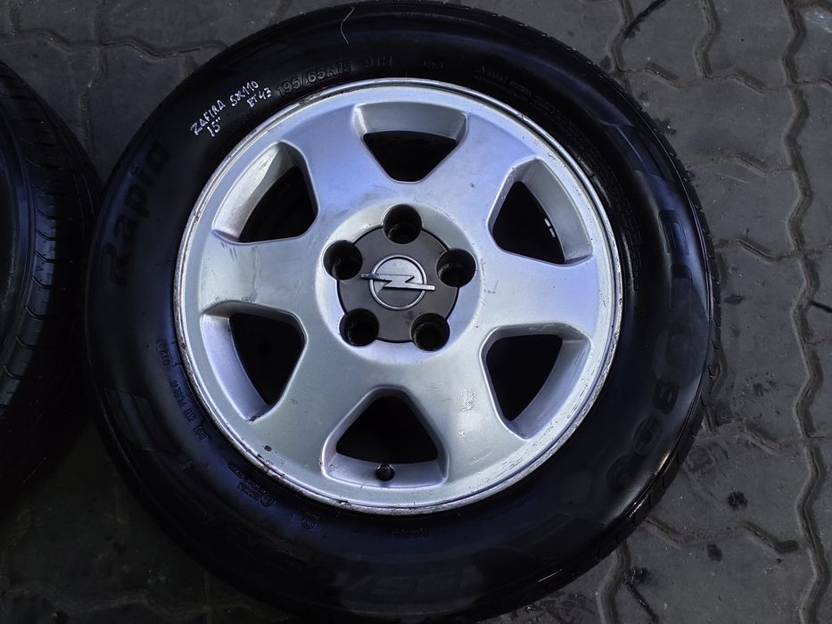 JANTES OPEL ZAFIRA R15 COM PNEUS 195/65 FURAÇÃO 5X110