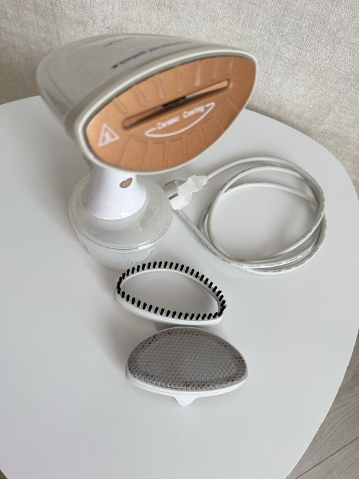 Відпарювач для одягу raf з двома насадками