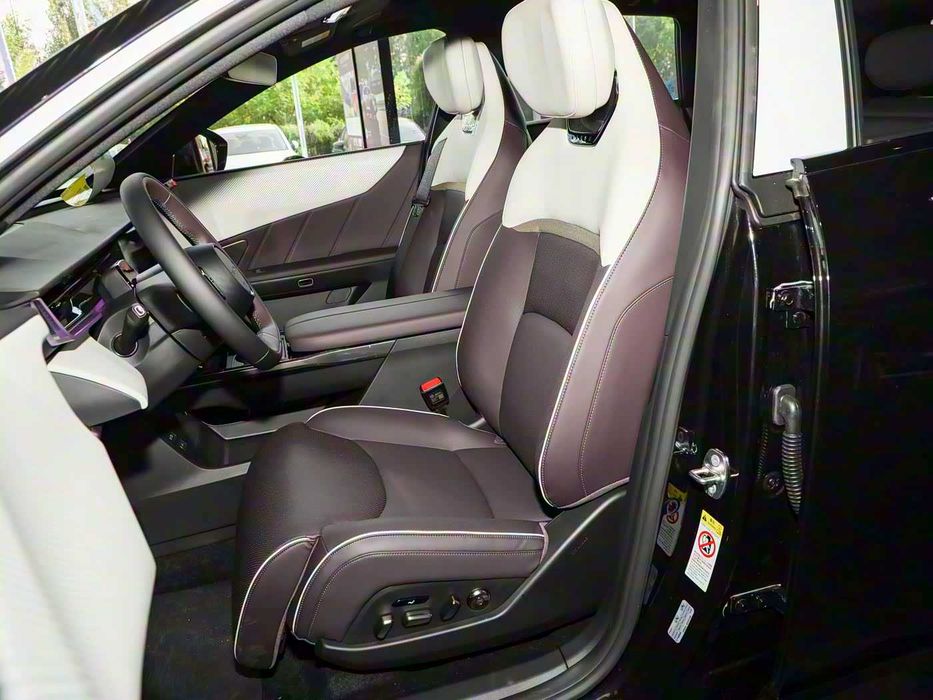 Mazda EZ-60 Pro 200 Hybrid гибрид