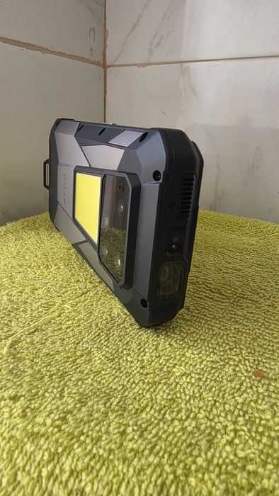 Telemóvel indestrutivel. Tank 4 Pro
