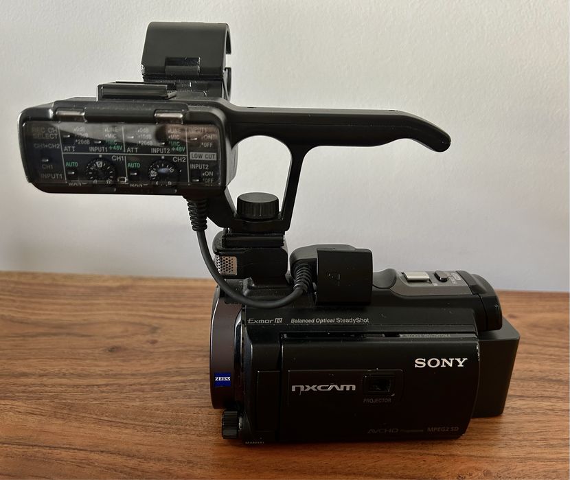 Câmara de filmar Sony HXR-NX30 96GB