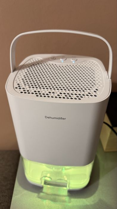 Осушувач повітря / вологопоглинач