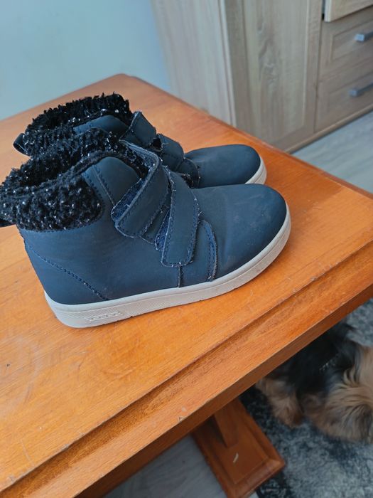 Sprzedam buty zimowe chłopięce 28