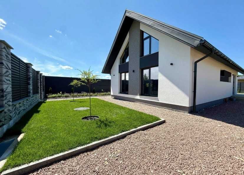 Будинок в Зарічанах без внутрішніх робіт