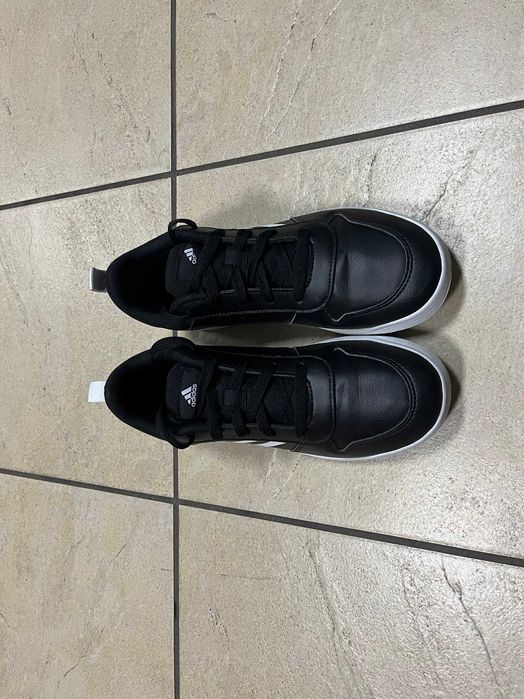 Кросівки Adidas Tensaur 36 р