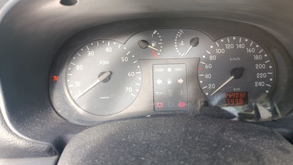 Carro em otimo estado .