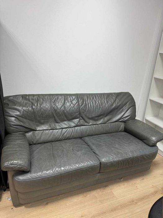 Sprzedam 2 skórzane kanapy. Wymiary ok. 182×94 cm każda.