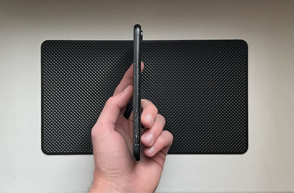 Самый дешевый - iPhone XR - 64 гб - 89% АКБ - NEVERLOCK - BLACK