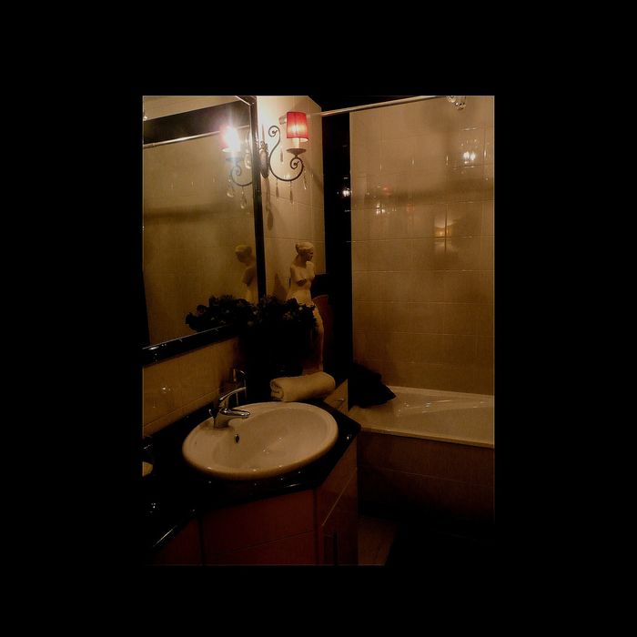 Par de apliques em latão pintado de preto