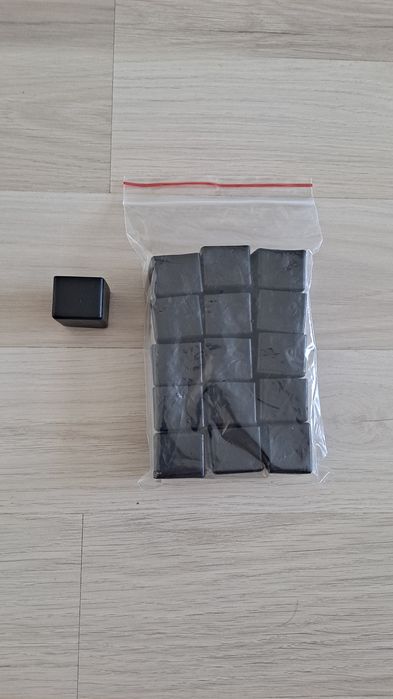 Sprzedam podkładki pod nogi krzesła