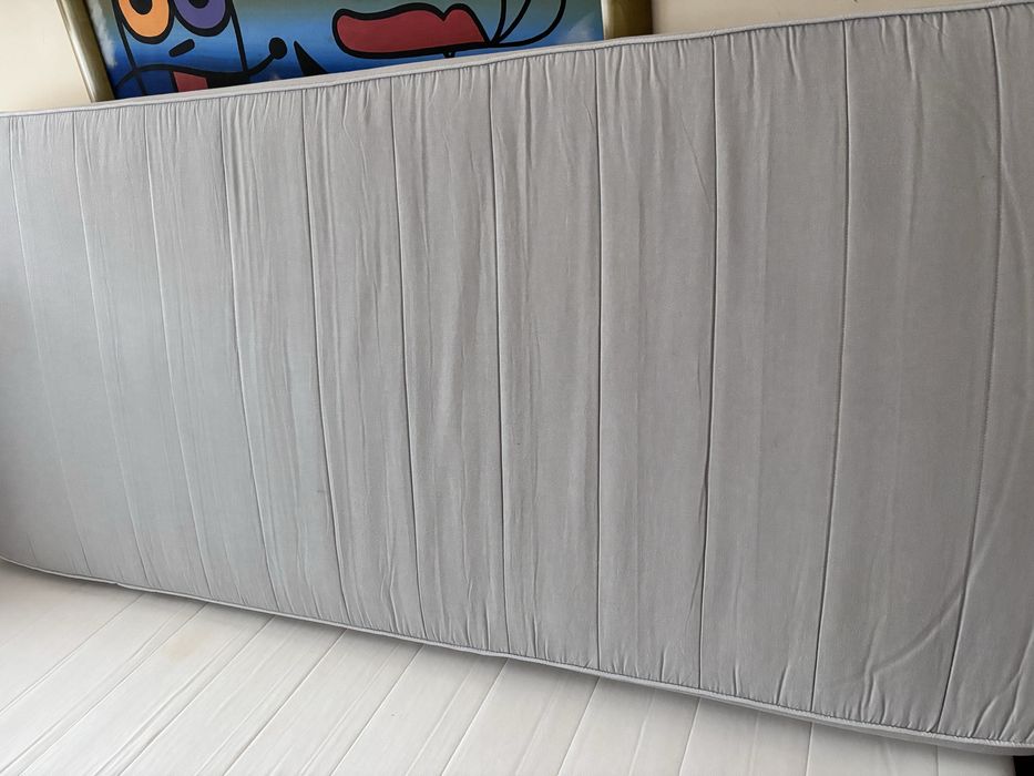 Cama Individual / Sommier  Lyngör. 90x200 com colchão