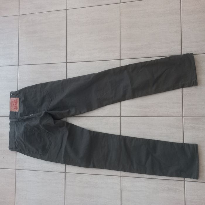 Levis  męskie spodnie jeans 27/32