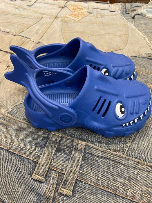Крокси, сабо Next Акула 25, 5 р ( 16 см)