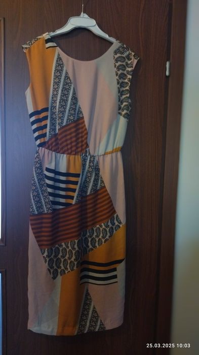Sprzedam używaną sukienkę w dobrym stanie