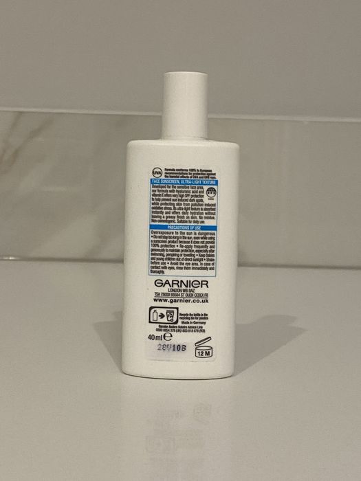 Garnier Ambre Solaire mleczko do opalania twarzy SPF 50