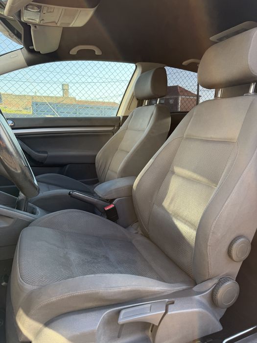 VW Golf V 5Lugares 1.9TDi 105CV