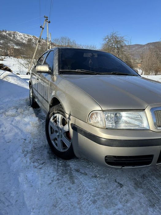 Продам Шкоду актавію тур