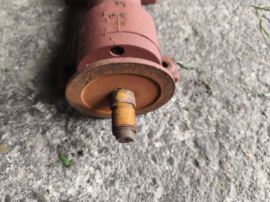 Wałek piły stolowej