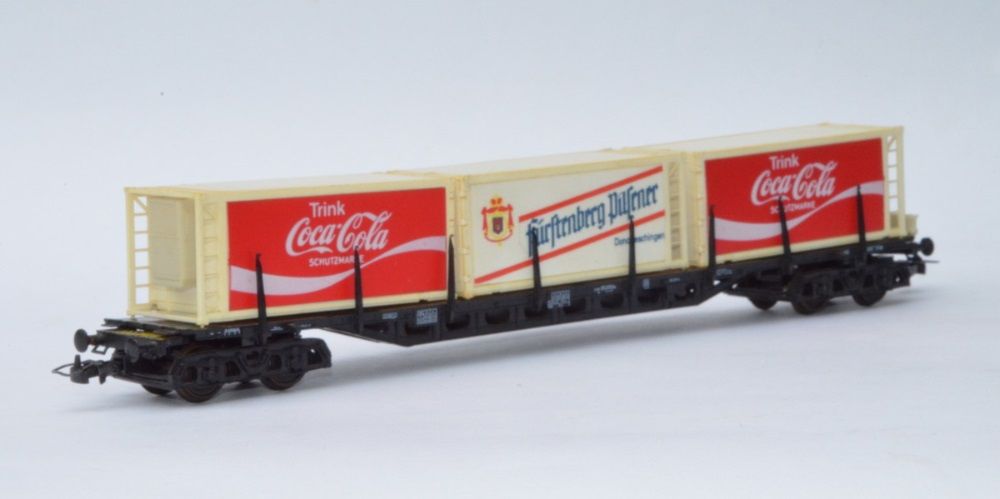 Платформа 4-осная с 3-мя контейнерами Coca-Cola и др. Roco Масштаб НО