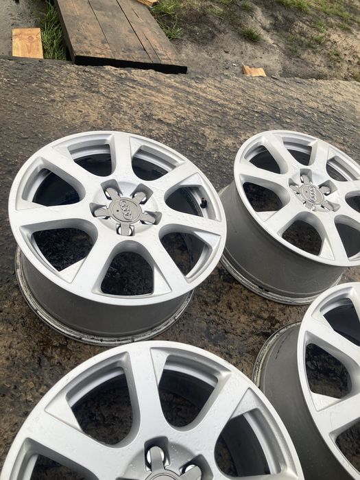Диск audi q5 8r0 8x17 et39 8r0601025g
