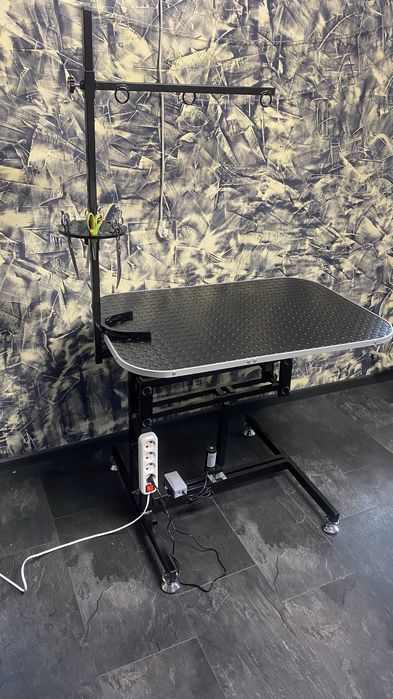 Стіл с електропідьемником для грумінгу,стол электртческий для стрижки