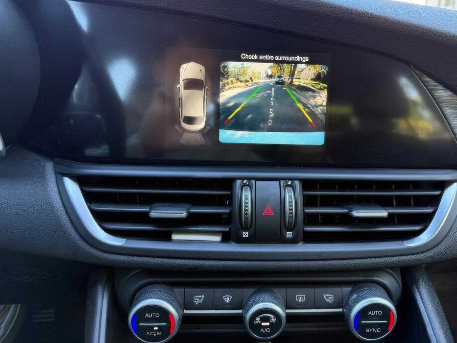 Alfa Romeo Giulia      2018