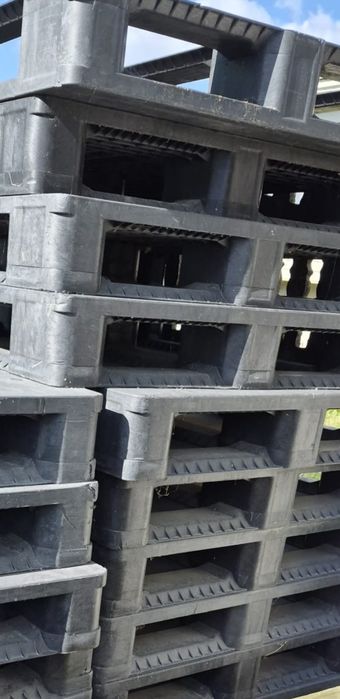 Palety plastikowe
