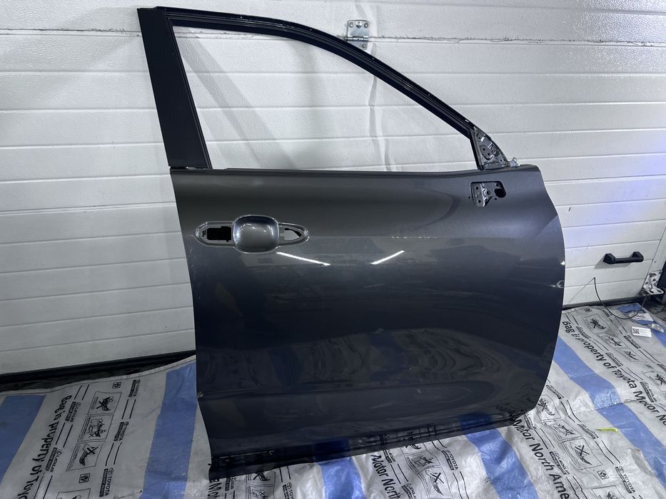 Дверь голая передняя правая Toyota Highlander 20-26   67001-0E171