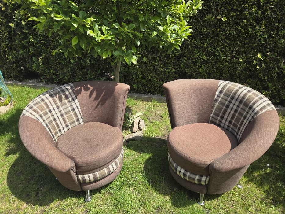 Dwa fotele kolor czekolada