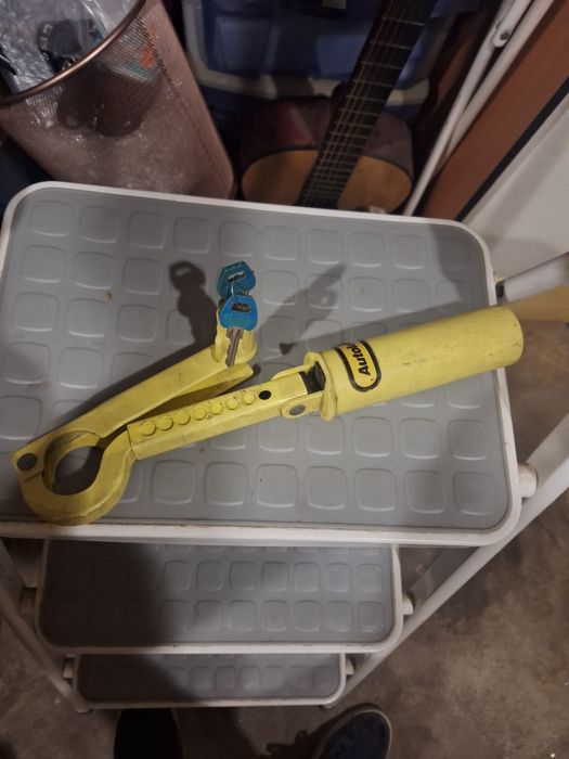 Autolok como novo