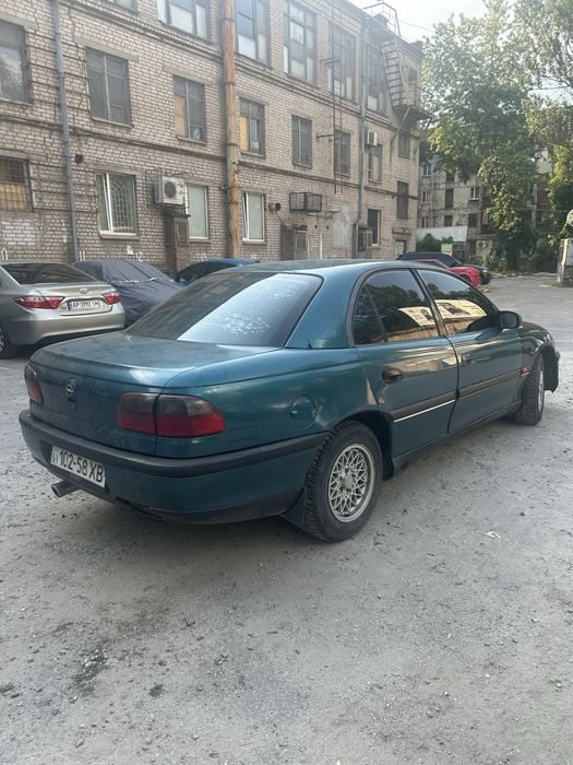 Продам Opel Omega 2 л газ/бенз