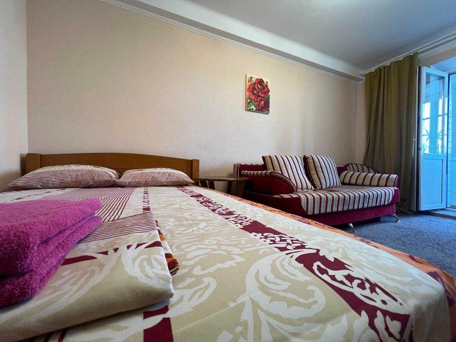 1к Бульвар Лесі Українки 28 метро Печерська 3 хв Подобово Погодинно