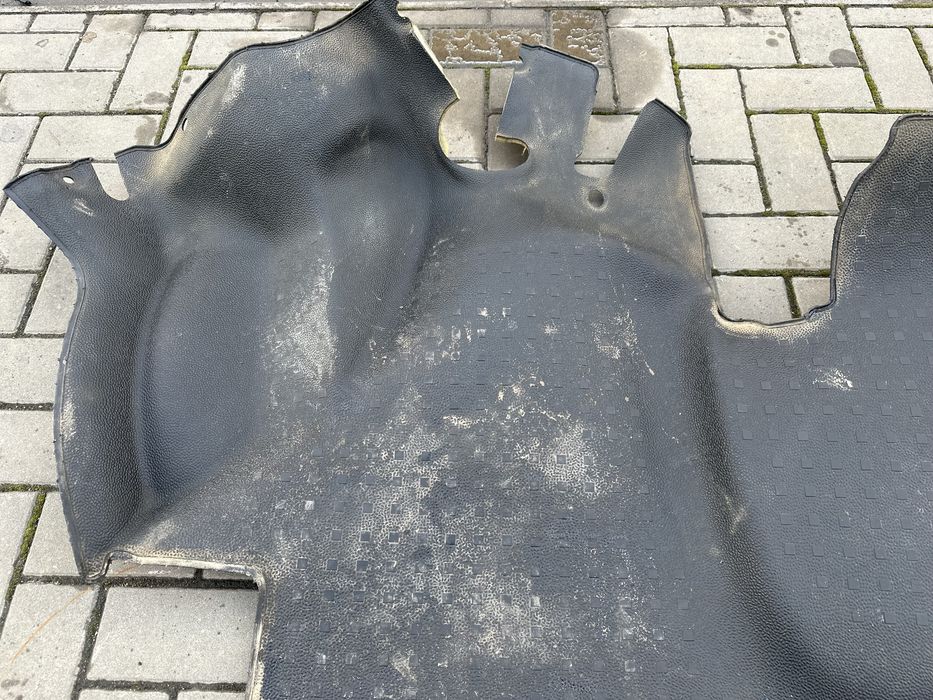 Підлога передня Volkswagen T5 2004 - 2015