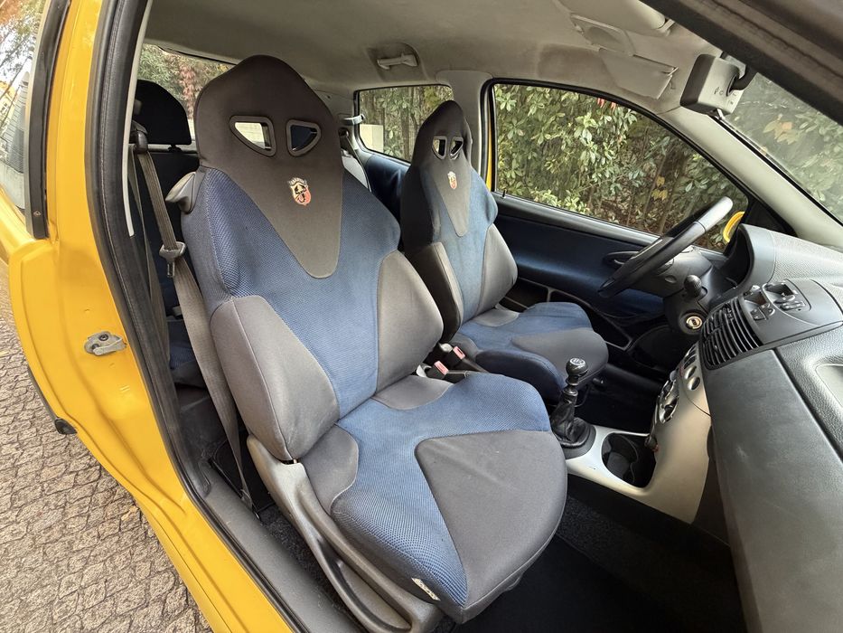 Vendo Fiat Punto Sport 1200 16v bancos Abarth Sparco