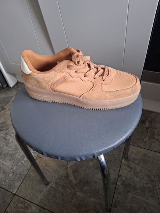 Buty  sportowe 41