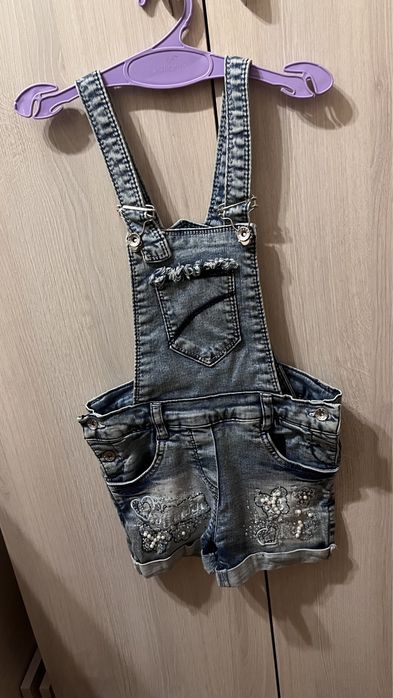 Джинсовый комбинезон