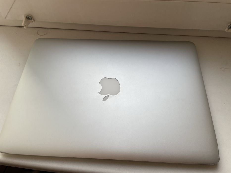 Macbook Air 13” 2017 128 гб a1466 ноутбук apple