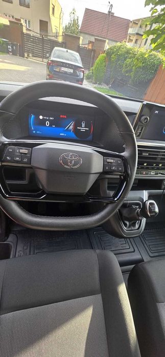 Toyota Proace Verso brutto