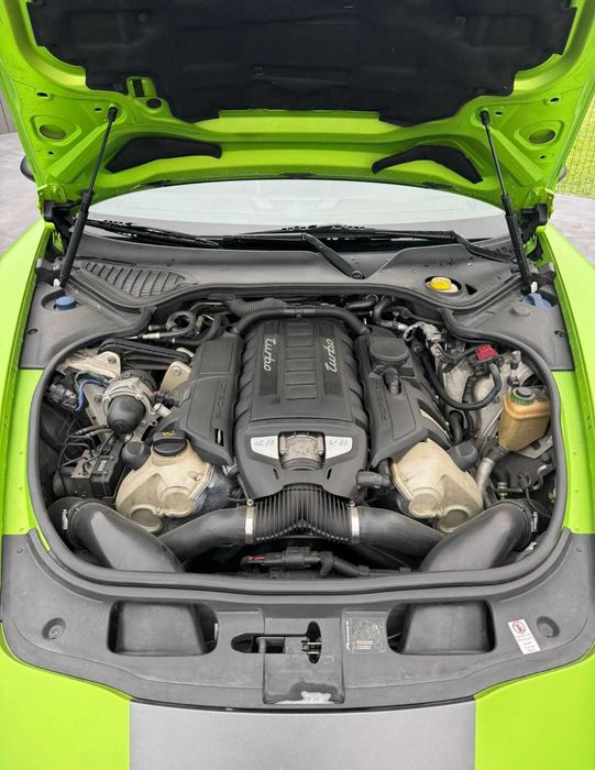 Porsche Panamera 4.8 Turbo PDK