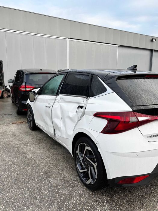 HYUNDAI i20 2021 Gasolina