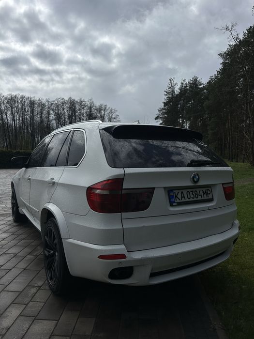 BMW x5 e70 3.5 d 2009 год